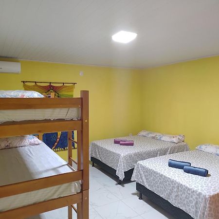 Paraiso Beach Hostel E Pousada Санта-Крус-Кабралія Екстер'єр фото