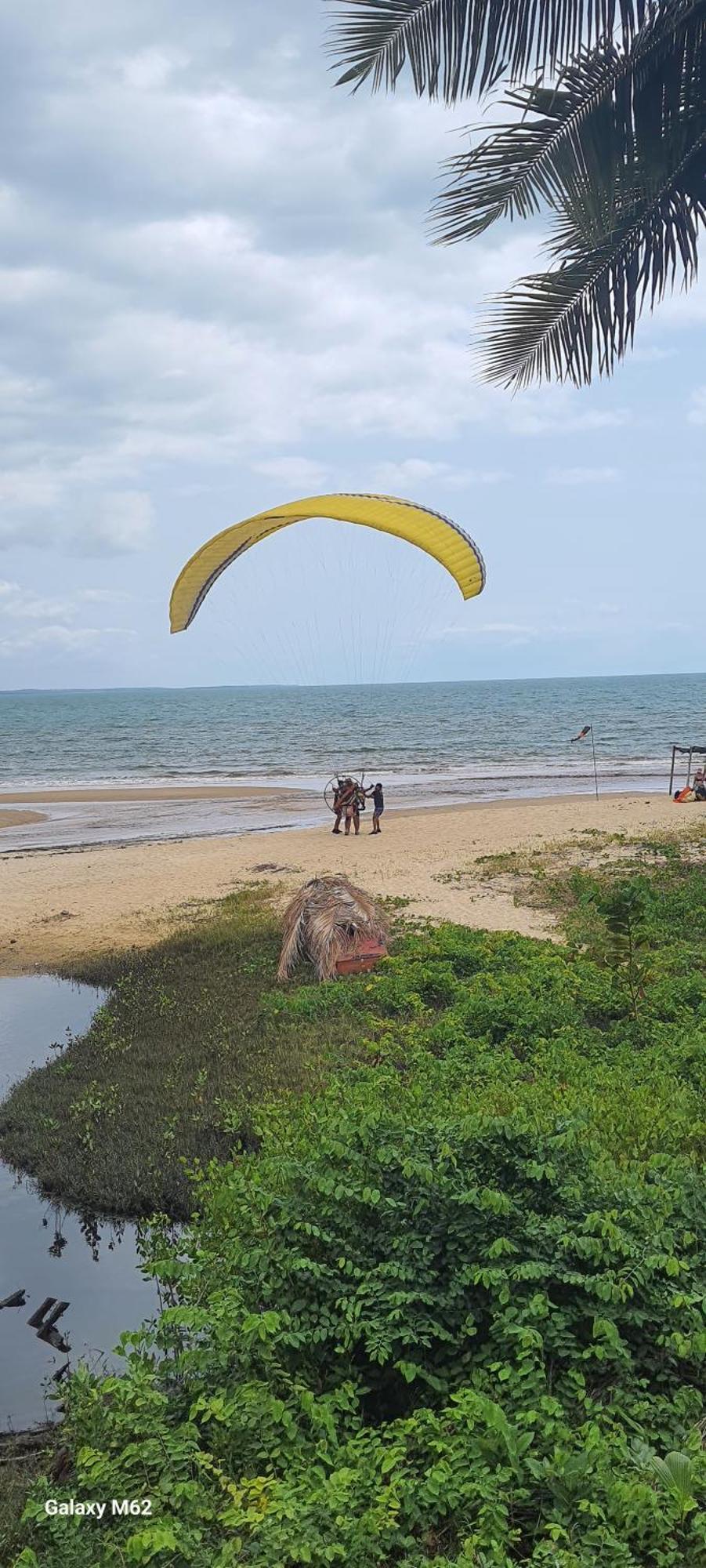 Paraiso Beach Hostel E Pousada Санта-Крус-Кабралія Екстер'єр фото