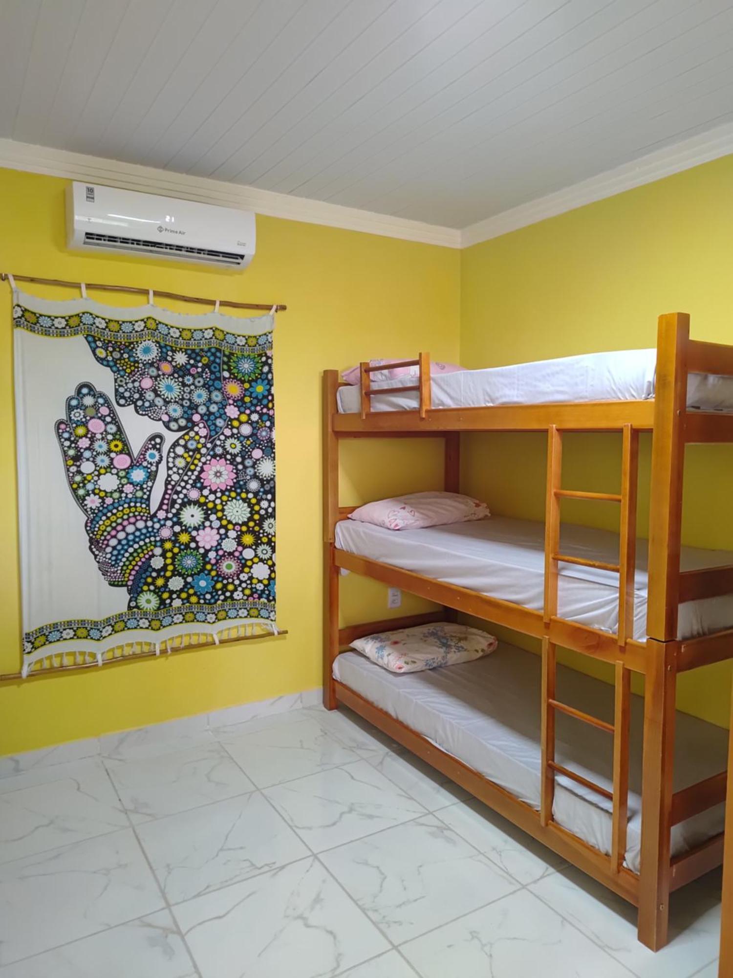Paraiso Beach Hostel E Pousada Санта-Крус-Кабралія Екстер'єр фото