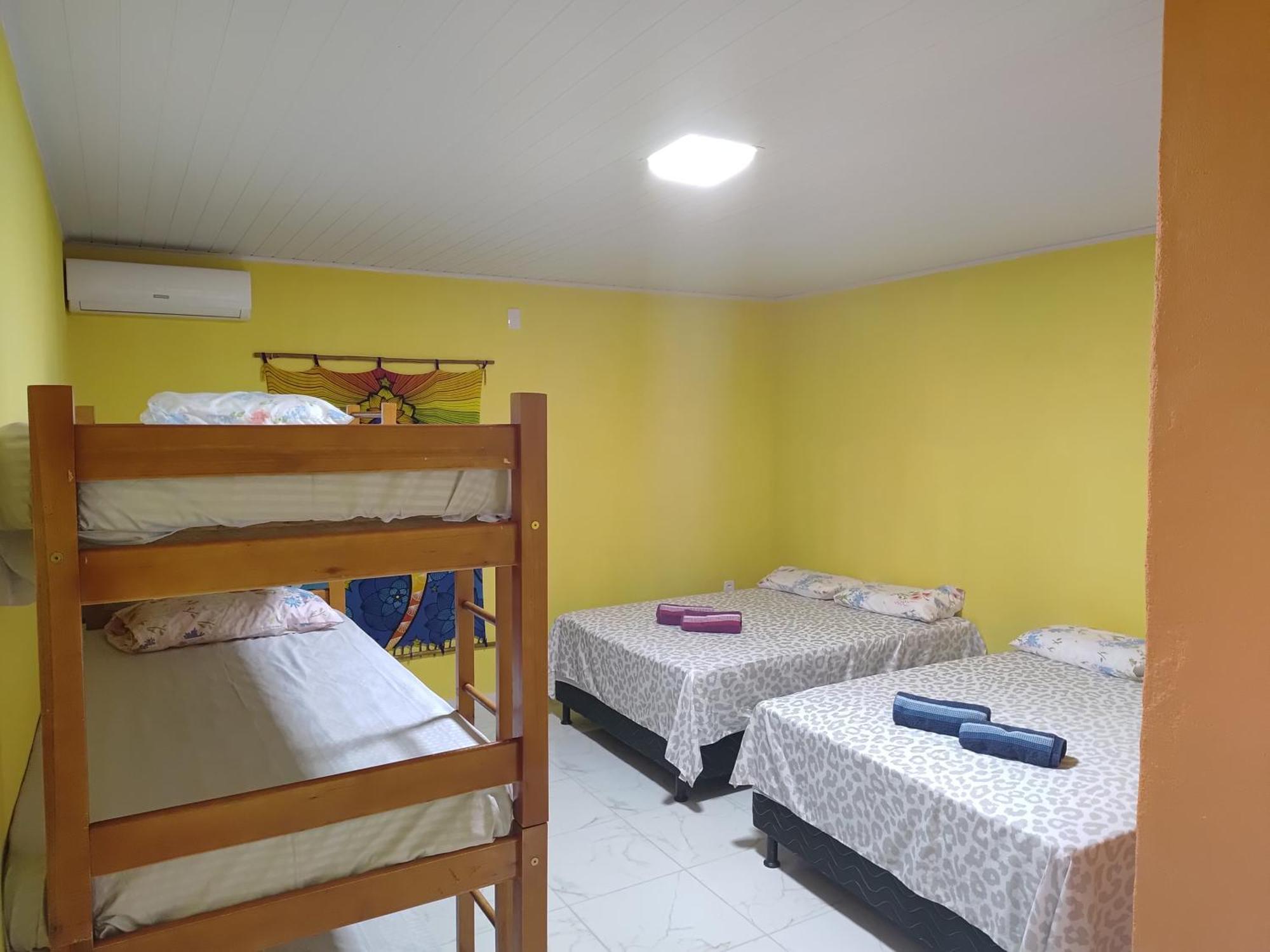 Paraiso Beach Hostel E Pousada Санта-Крус-Кабралія Екстер'єр фото